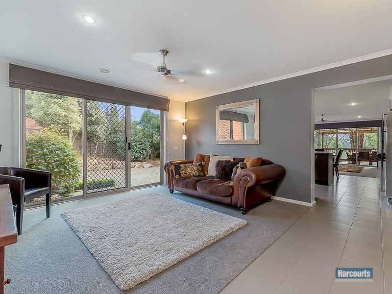 9 Andrew Court, Drouin VIC 3818
