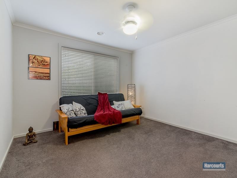 9 Andrew Court, Drouin VIC 3818