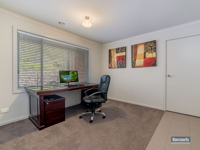9 Andrew Court, Drouin VIC 3818