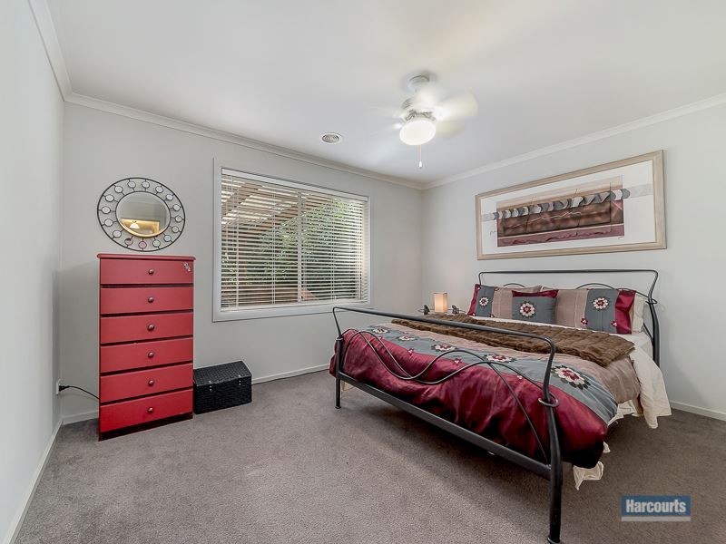9 Andrew Court, Drouin VIC 3818