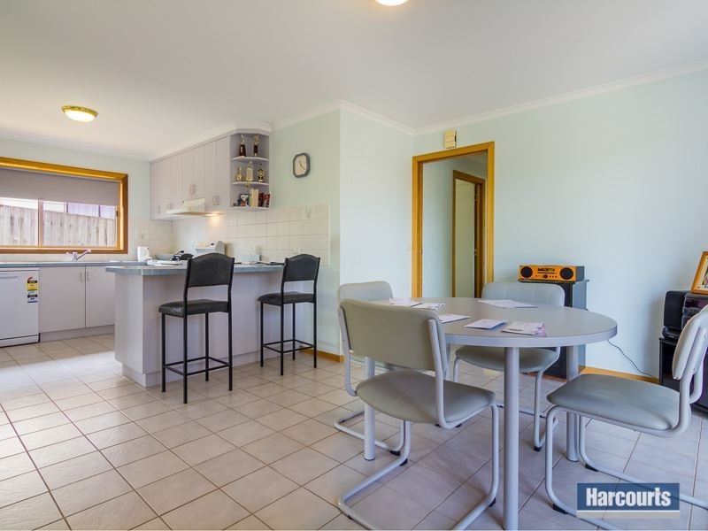16 Wade Street, Drouin VIC 3818