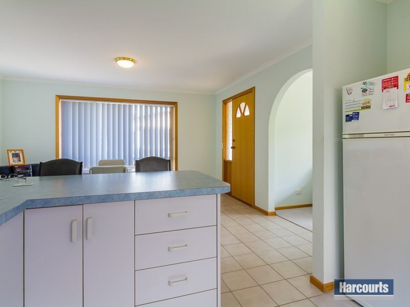 16 Wade Street, Drouin VIC 3818