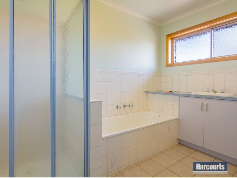 16 Wade Street, Drouin VIC 3818