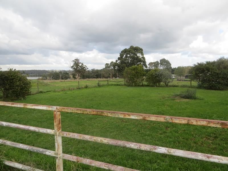 55 Gardner and Holman Road, Drouin VIC 3818