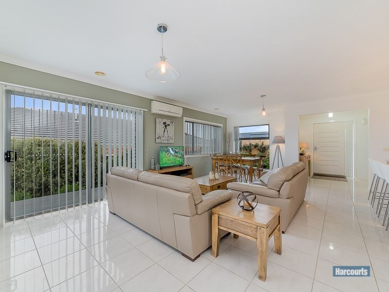 21 Jackson Drive, Drouin VIC 3818