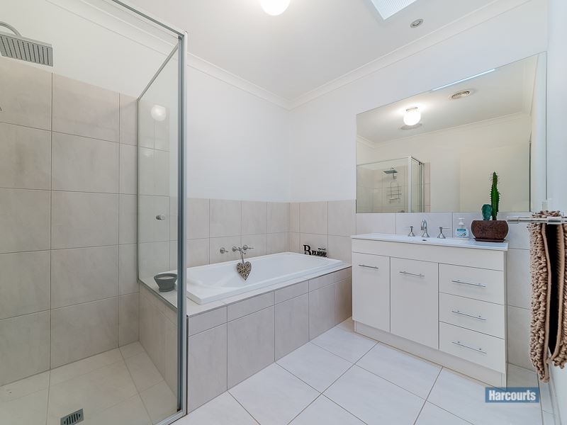 21 Jackson Drive, Drouin VIC 3818