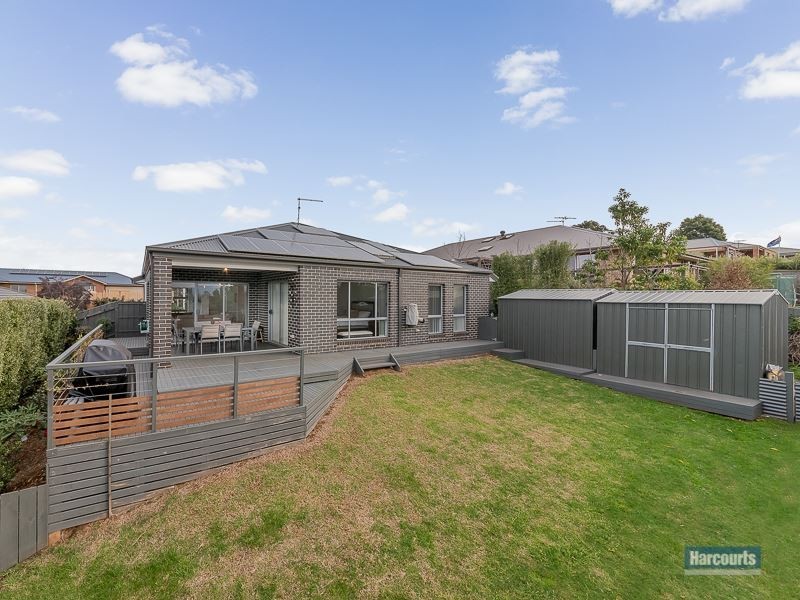 21 Jackson Drive, Drouin VIC 3818