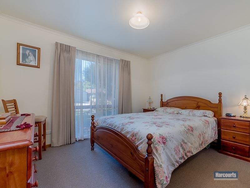 15 Adam Court, Drouin VIC 3818