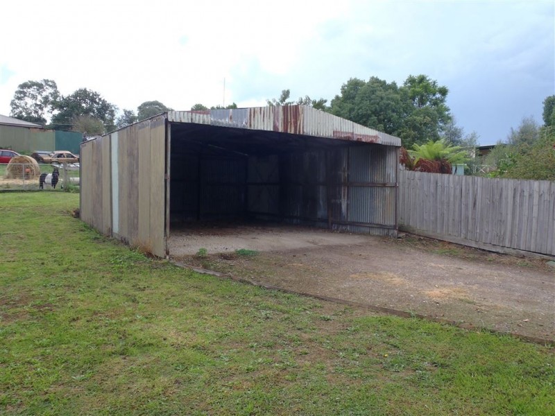 2 May Court, Garfield VIC 3814