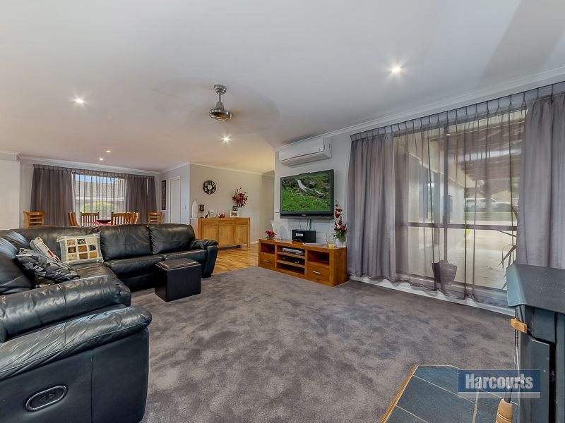 4 Hill Street, Drouin VIC 3818