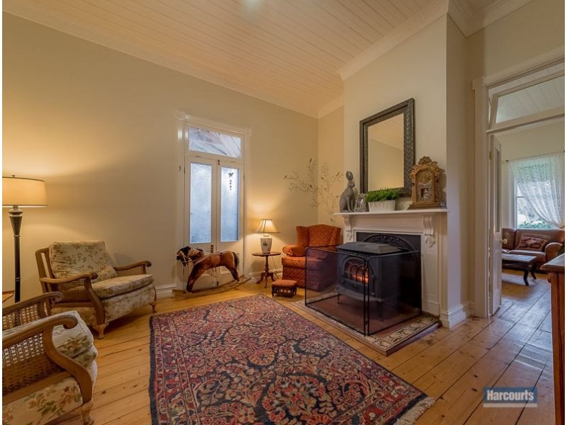 11 Gordon Street, Korumburra VIC 3950