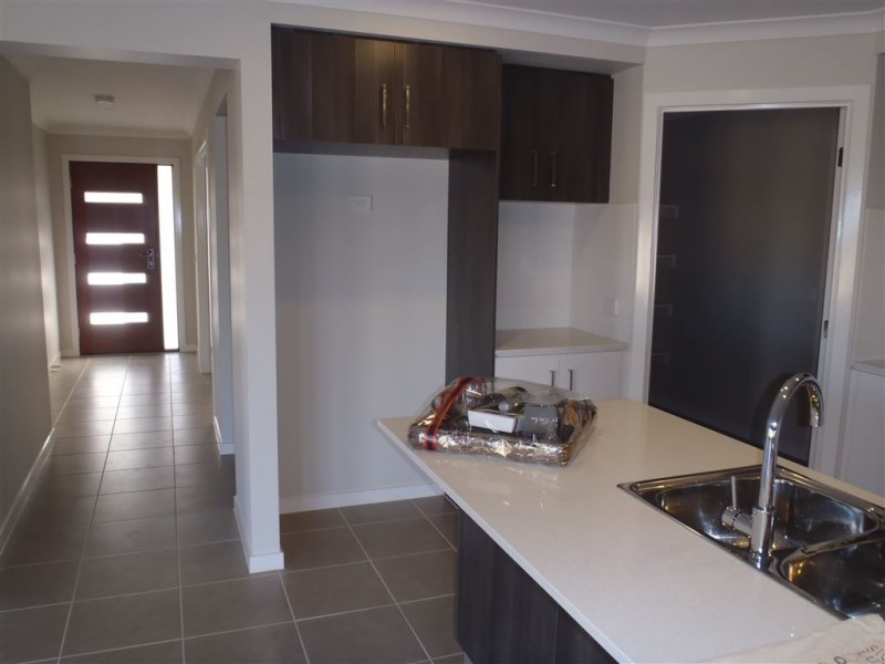 109 Bexley Boulevard, Drouin VIC 3818