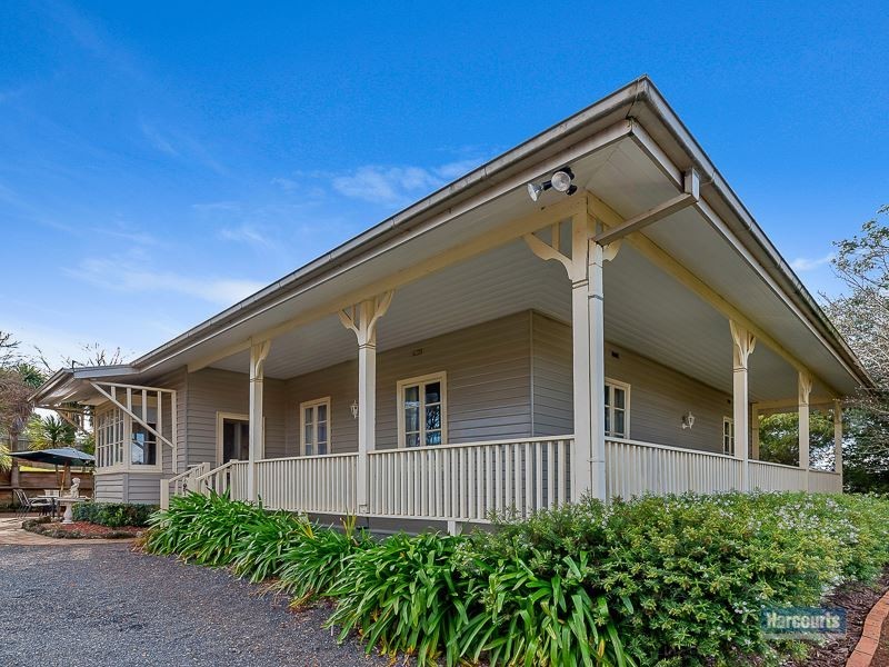 4 James Court, Drouin VIC 3818