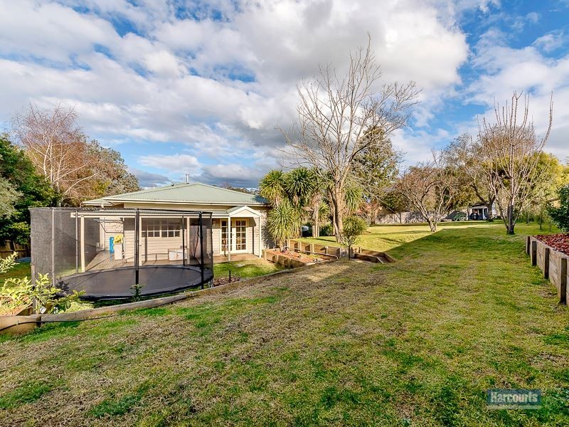 4 James Court, Drouin VIC 3818