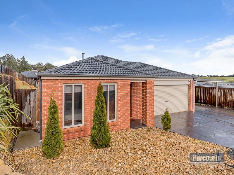 16 Wordsworth Court, Drouin VIC 3818