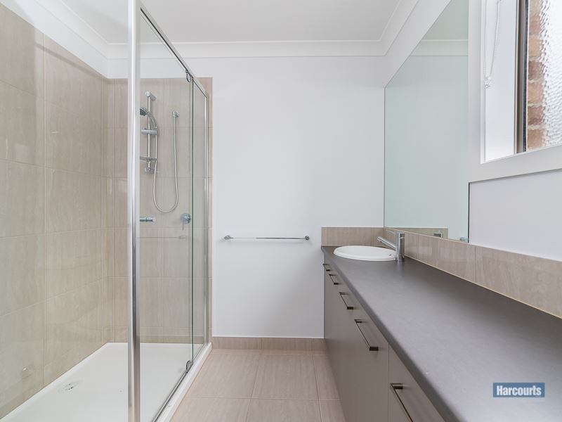 40 Pepper Crescent, Drouin VIC 3818