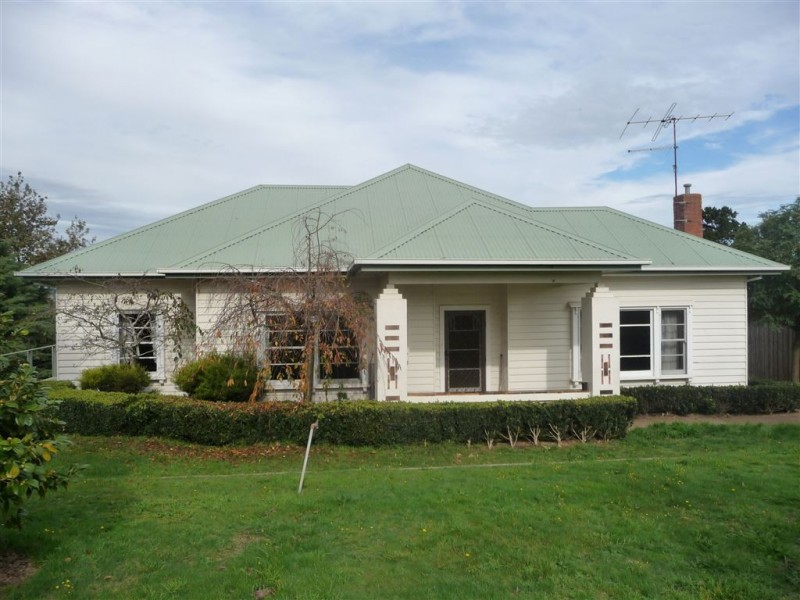 8 Valley Vista Drive, Warragul VIC 3820