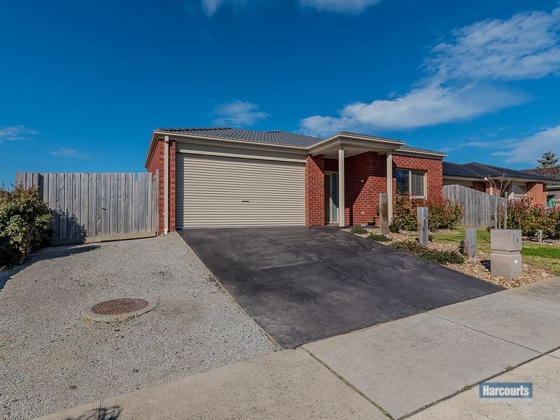 6 Rivendale Crescent, Drouin VIC 3818
