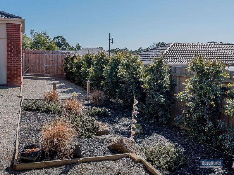 6 Rivendale Crescent, Drouin VIC 3818