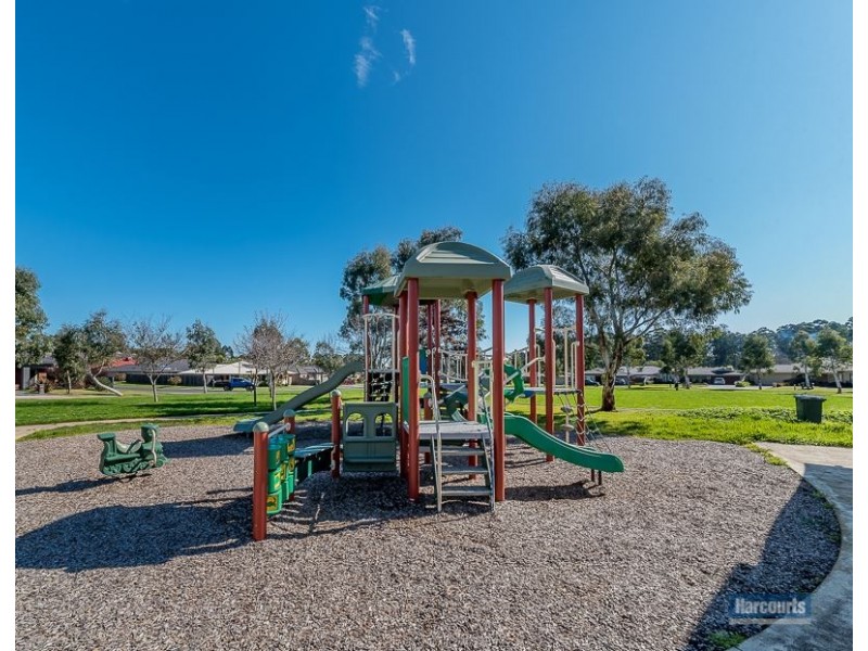 6 Rivendale Crescent, Drouin VIC 3818