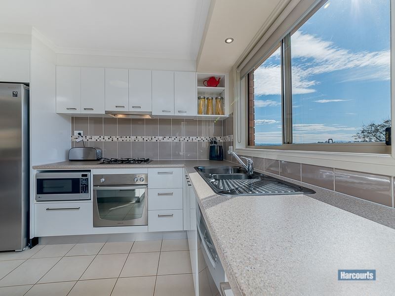 32 Walker Drive, Drouin VIC 3818