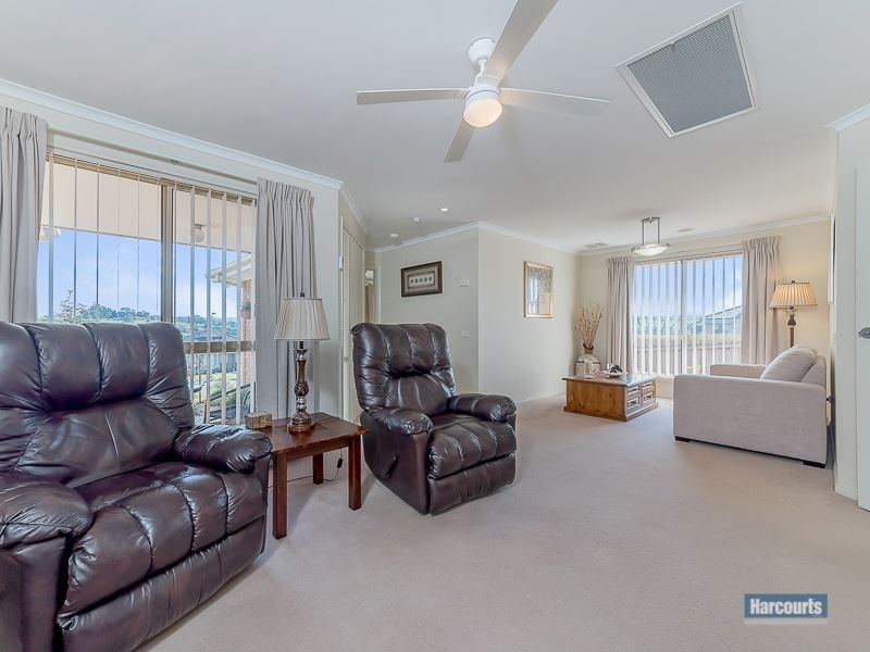 32 Walker Drive, Drouin VIC 3818