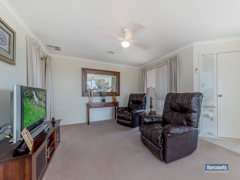 32 Walker Drive, Drouin VIC 3818