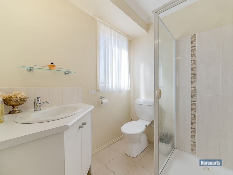 32 Walker Drive, Drouin VIC 3818