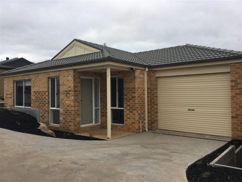 13 Telford Circuit, Drouin VIC 3818