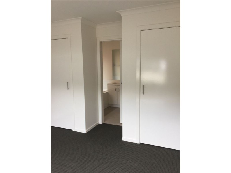 14 Telford Circuit, Drouin VIC 3818