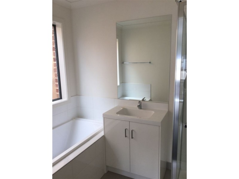 14 Telford Circuit, Drouin VIC 3818