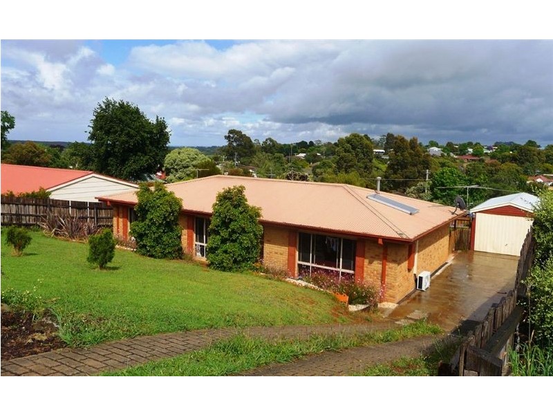 1 Karrala Court, Drouin VIC 3818