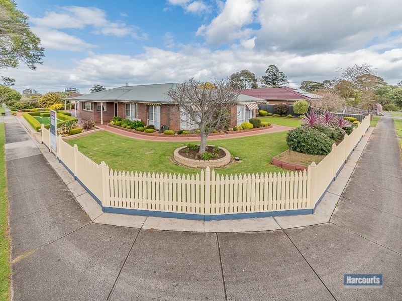 1 Waratah Court, Drouin VIC 3818