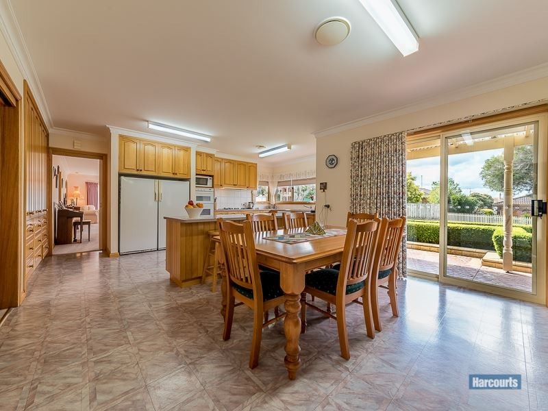 1 Waratah Court, Drouin VIC 3818