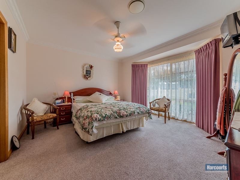 1 Waratah Court, Drouin VIC 3818