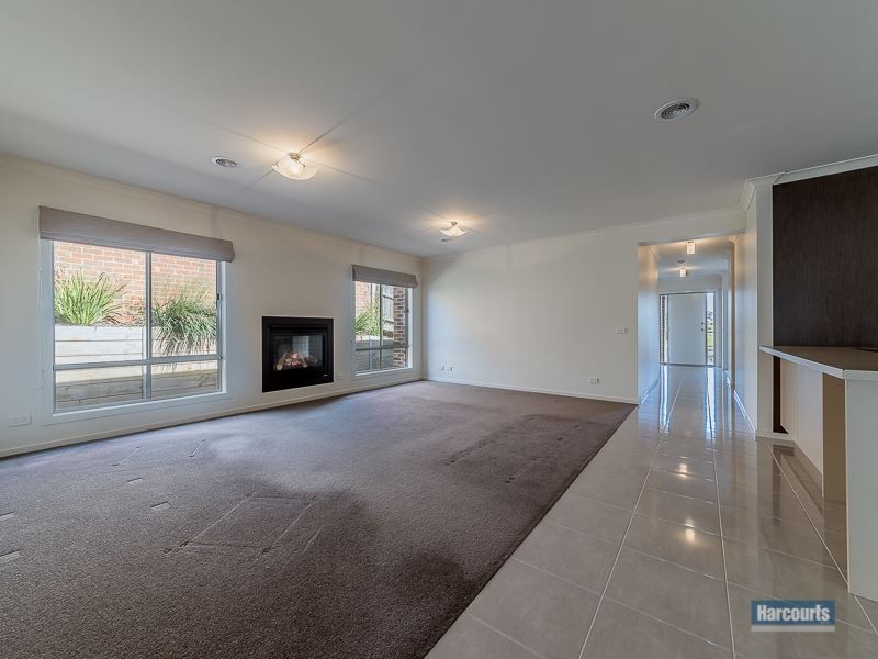 28 Walker Drive, Drouin VIC 3818