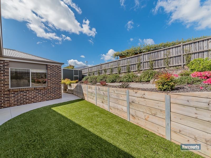 28 Walker Drive, Drouin VIC 3818