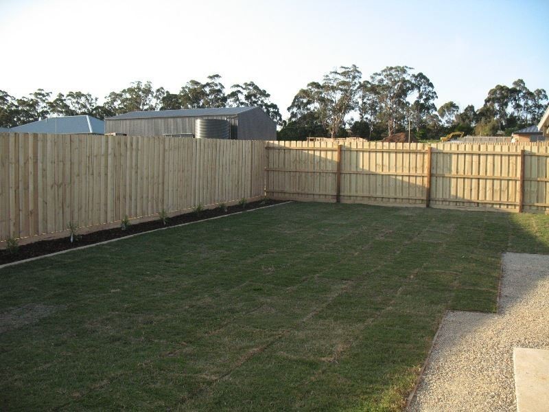 43 Springwater Drive, Drouin VIC 3818