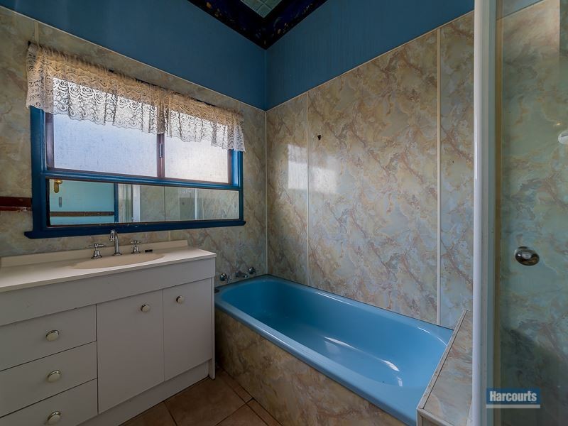 6 Princes Avenue, Longwarry VIC 3816