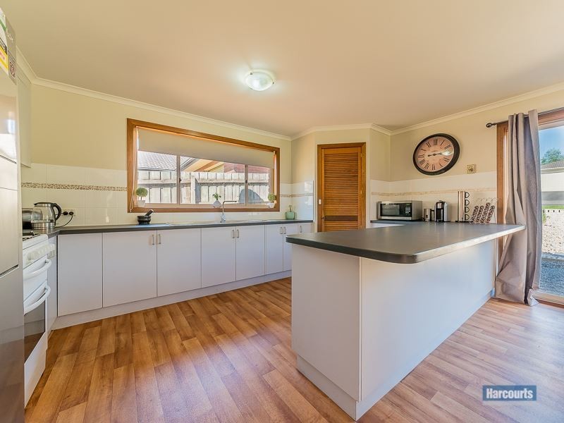 1 Hayes Drive, Warragul VIC 3820