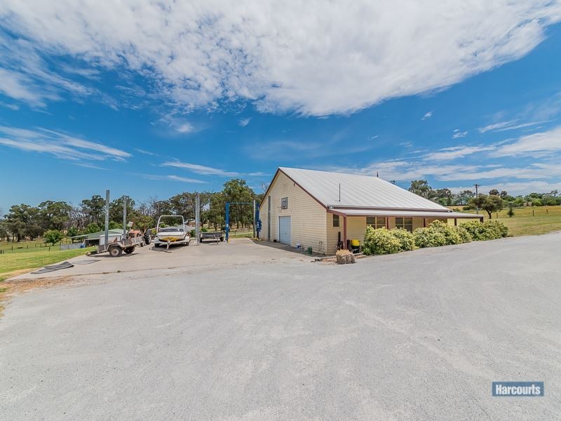 45 Petty Road, Bunyip VIC 3815