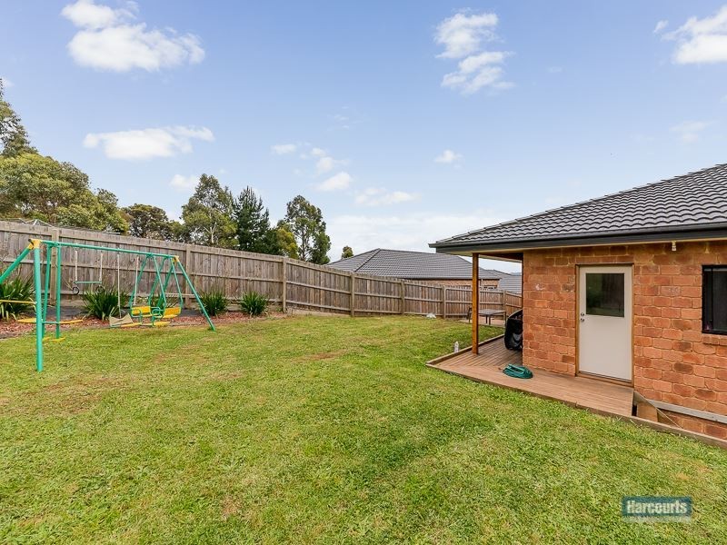 14 Aaron Court, Drouin VIC 3818