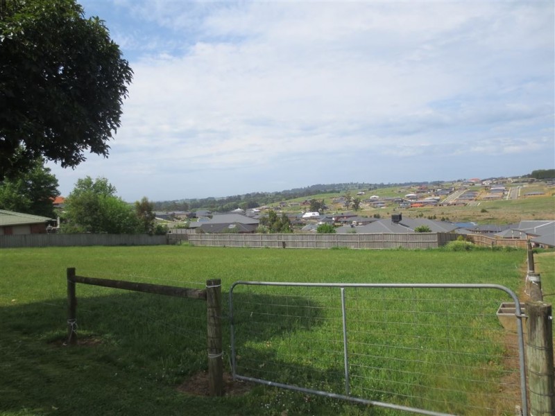 4 Gerrard Street, Drouin VIC 3818