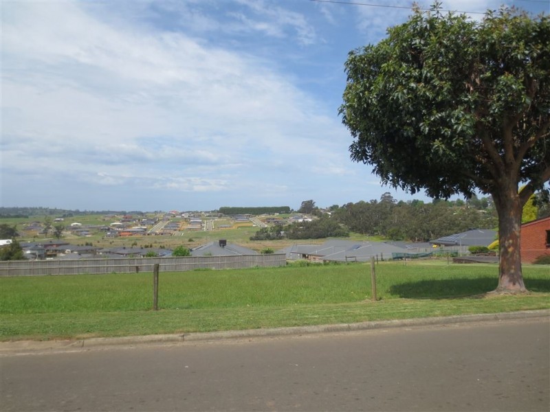 4 Gerrard Street, Drouin VIC 3818