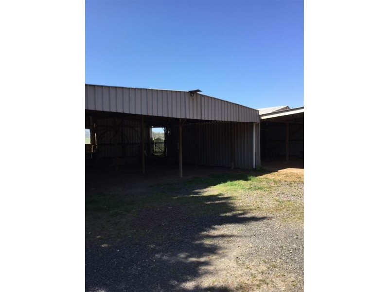 220 Stock Road, Drouin West VIC 3818