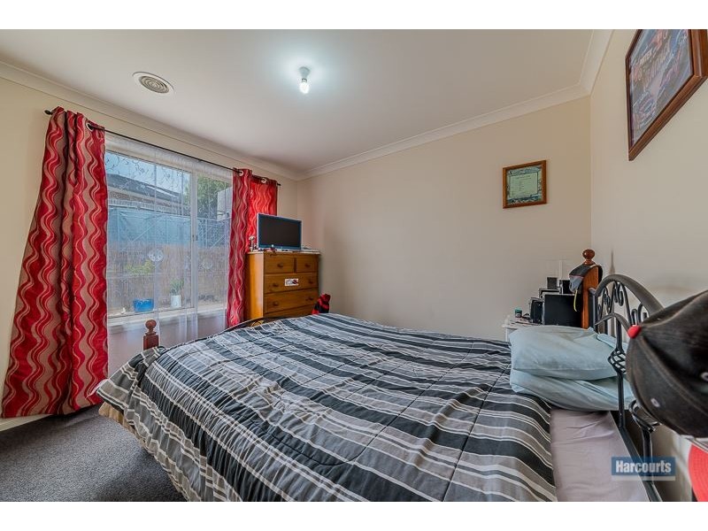 42 Walker Drive, Drouin VIC 3818