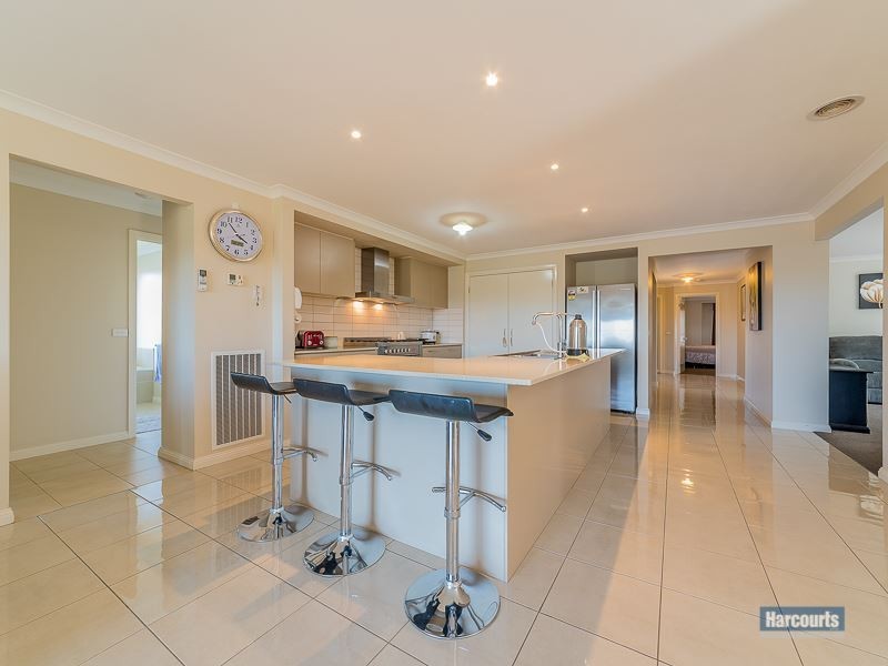 69 Walker Drive, Drouin VIC 3818