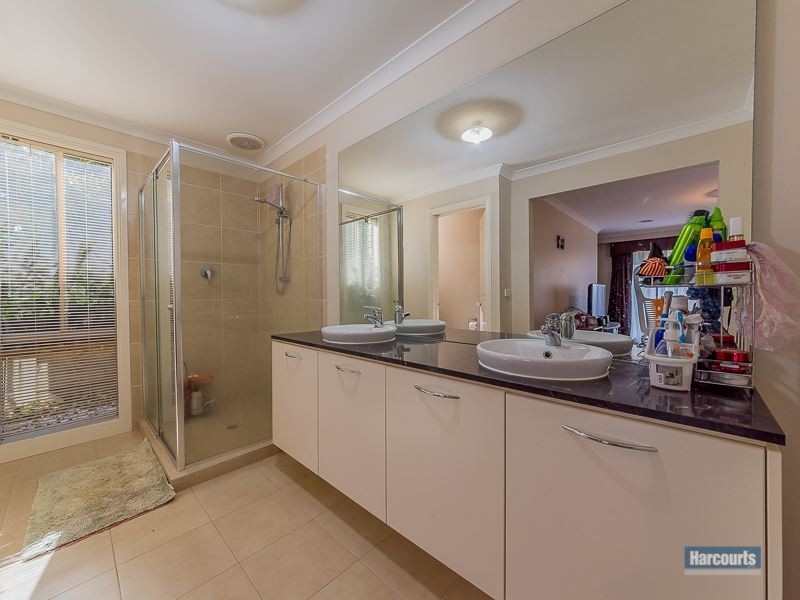 69 Walker Drive, Drouin VIC 3818