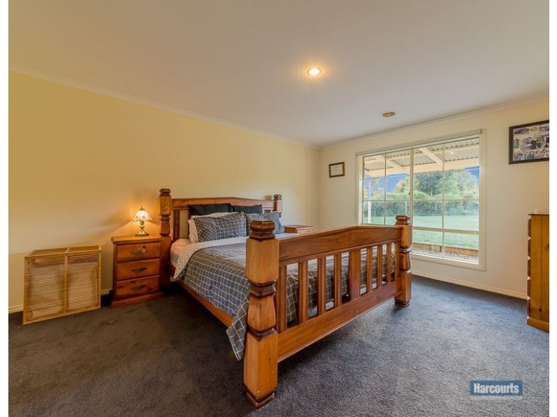 20 Nottingham Court, Drouin VIC 3818