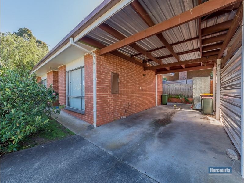 1/213 Princes Way, Drouin VIC 3818